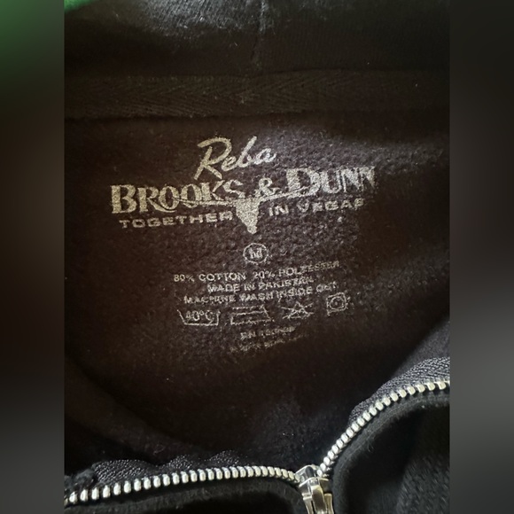 Reba McEntire & Brooks & Dunn Together In Vegas Residency Hoodie Size Medium - Picture 3 of 3